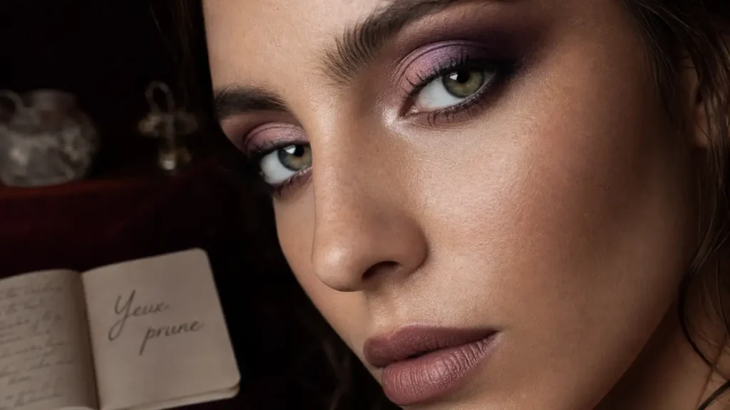 Yeux marron-vert : prune, cuivre ou bleu marine, quelles couleurs révèlent vraiment les reflets verts ?